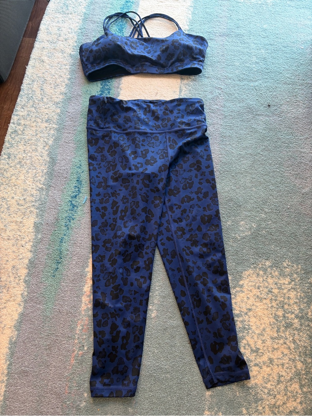 Like New GAPFit Blue and Black Leopard Print Active Top
